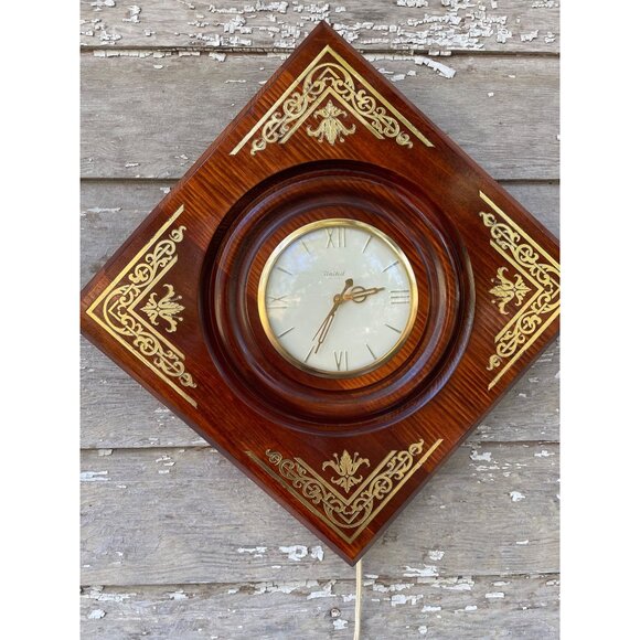 Vintage MCM Wood Gold United Clock Corp. Electric Wall Clock Convex Glass - Picture 9 of 14